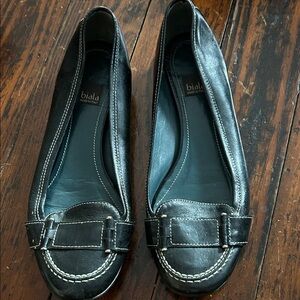 Biala Women's Elegant Black Loafers